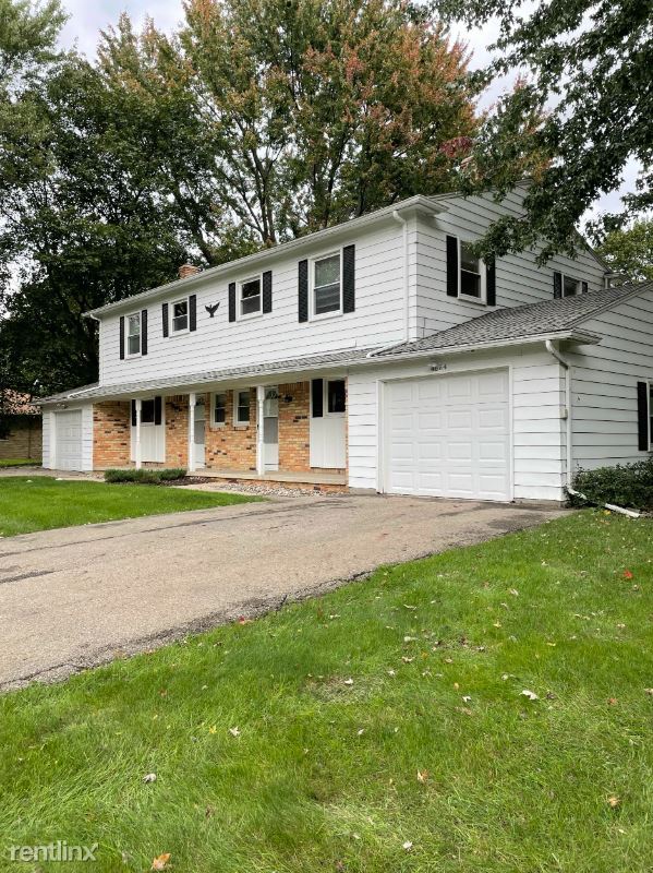 3 br, 1.5 bath Townhome 4664 Kingswood Dr Townhome Rentals in Okemos MI