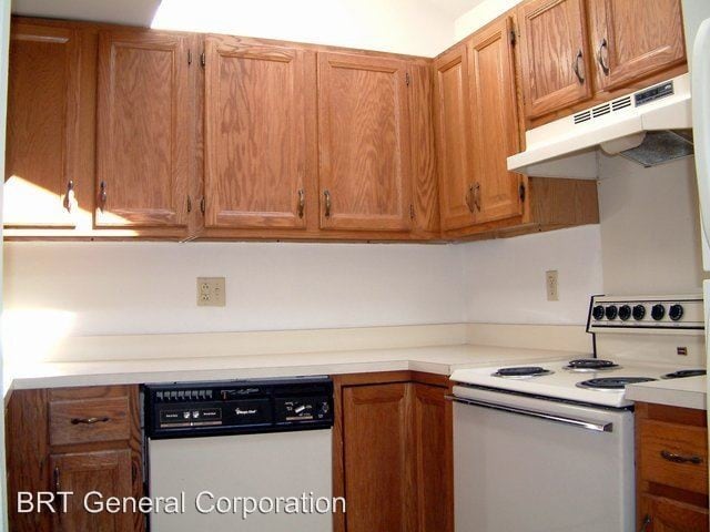 Building Photo - 124 Coalpit Hill Rd