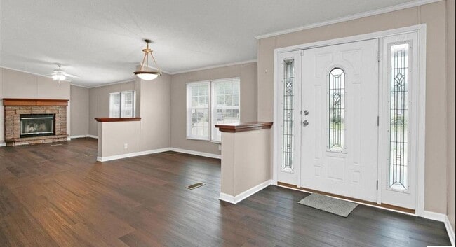 Building Photo - 200 Preakness Dr