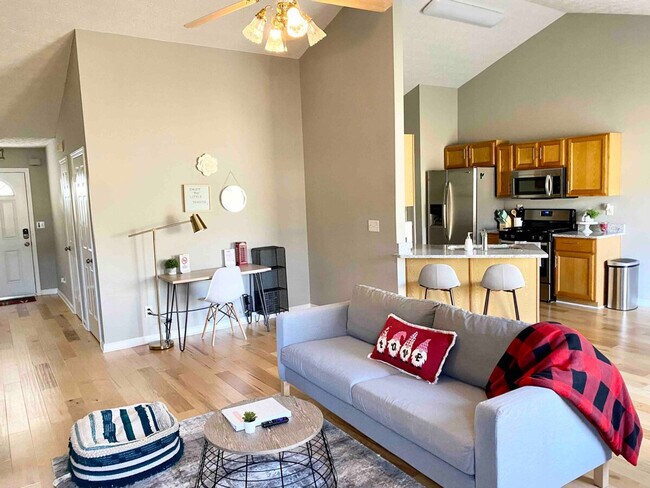 Foto del edificio - 6079 Morrow Dr