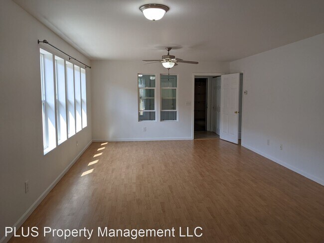 Building Photo - 3 br, 2 bath House - 61254 Blakely Rd