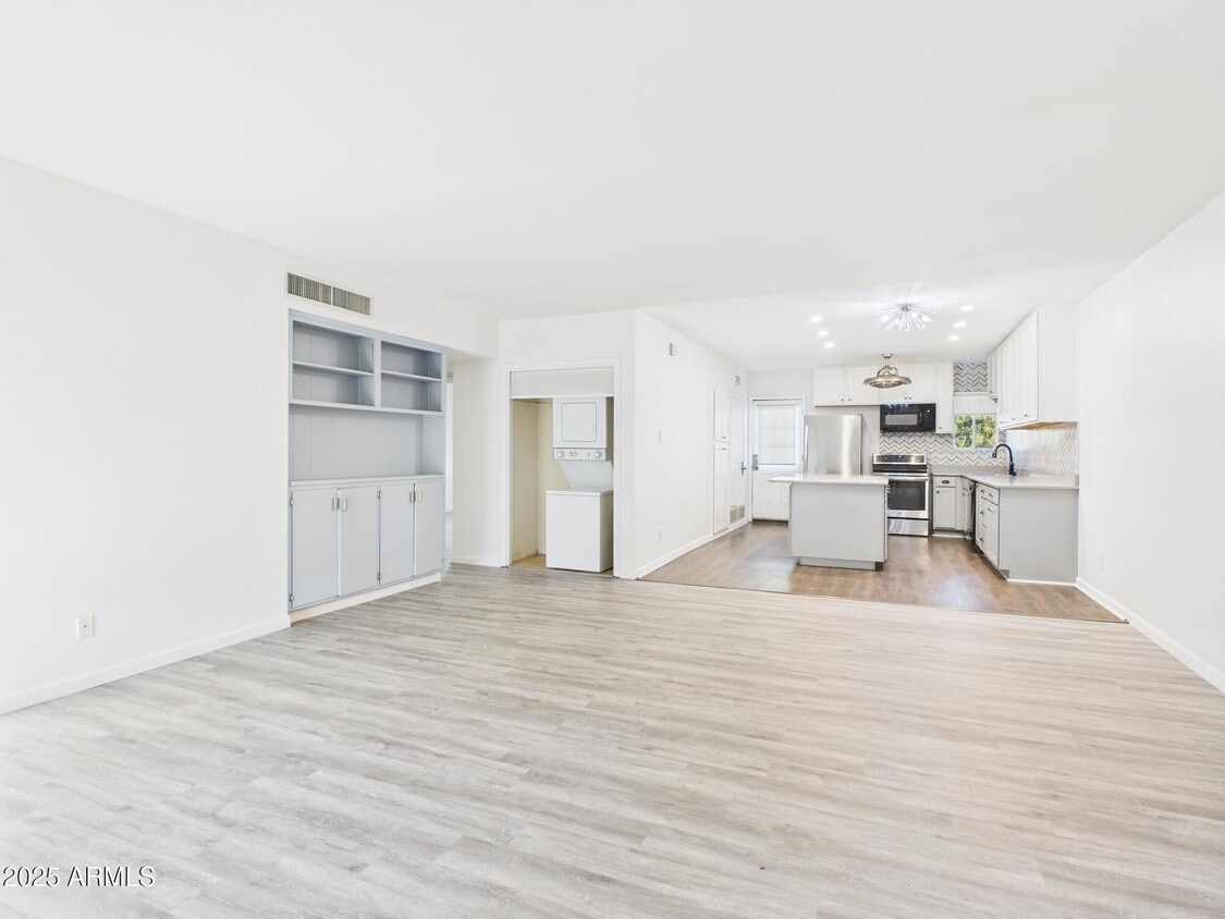 Foto principal - 6501 N 17th Ave