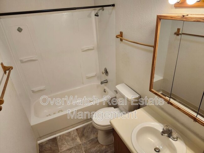 Foto del edificio - 8116 Boundary Ave