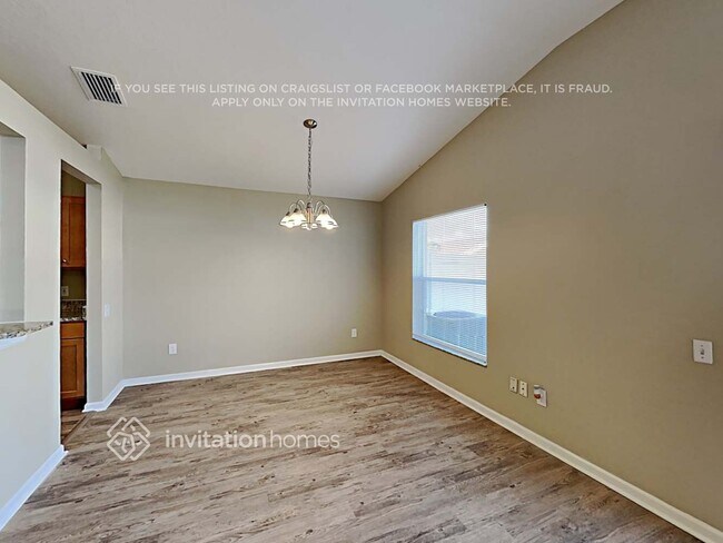 Foto del edificio - 10203 Hunters Haven Blvd