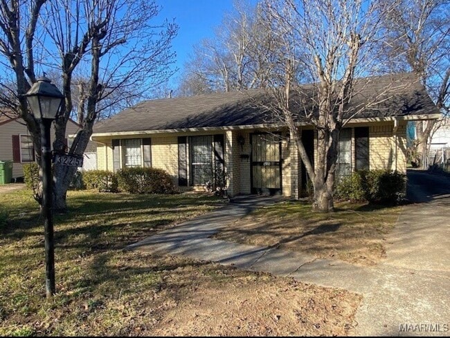 Building Photo - 3225 McElvy St