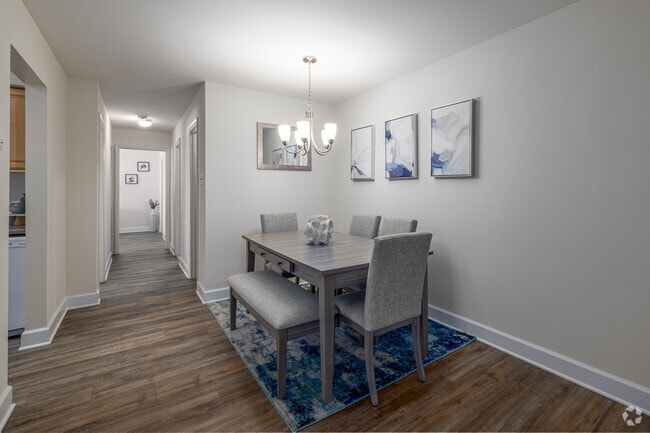 Model 2BR, 2BA - 798SF - Dining Room - Village of Pine Run Apartments & Townhomes*