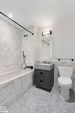 Building Photo - 50 W 30th St