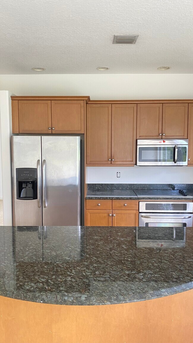 Foto del edificio - 9814 Shepard Pl