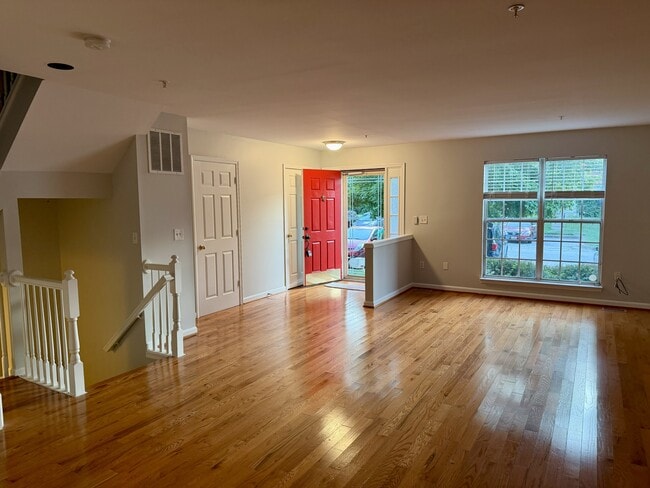 Building Photo - 10853 Sherwood Hill Rd