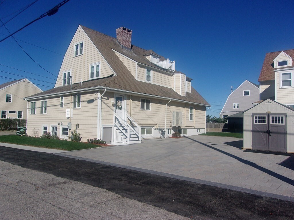 Primary Photo - 24 Warren St