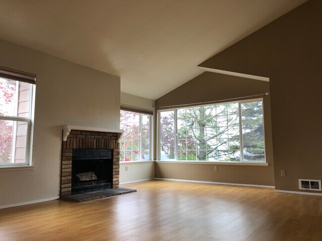 Building Photo - 8407 18th Ave W