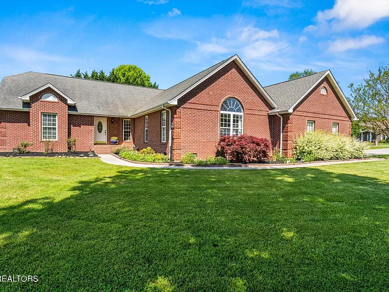 Primary Photo - 6608 Riverchase Dr