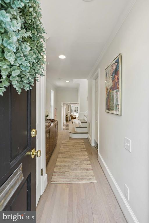 Foto del edificio - 1627 34th St NW