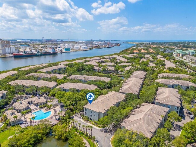 Foto del edificio - 740 Mainsail Dr
