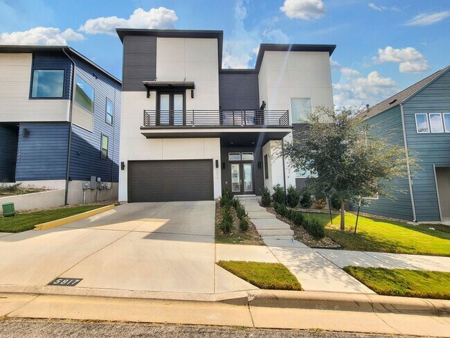 Foto del edificio - Spacious & Modern 3BR 2.5/BA Home with Lar...