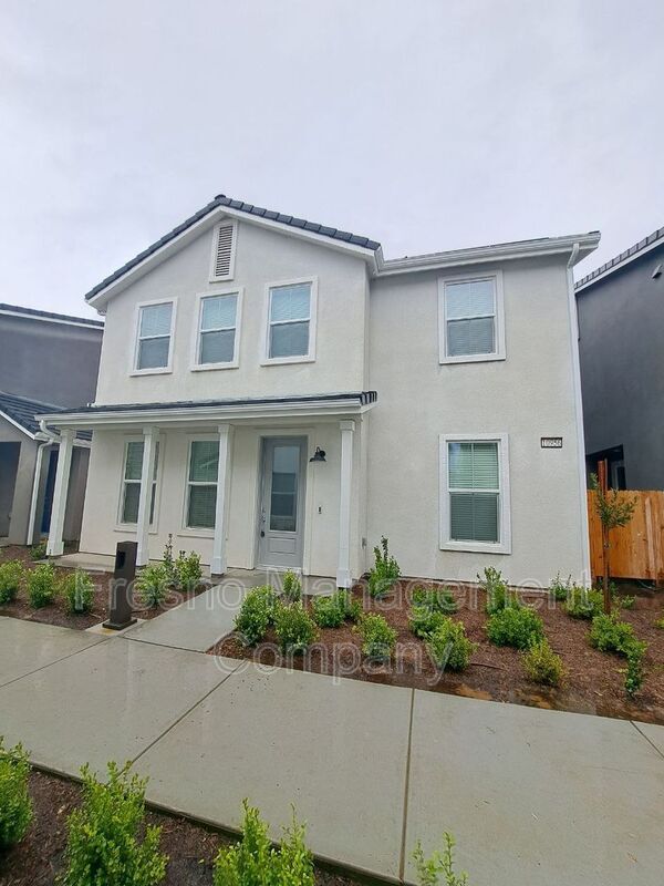 10956 N Blackberry Dr, Fresno, CA 93730 House Rental in Fresno, CA