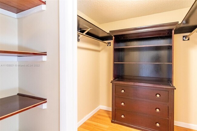 Foto del edificio - 8415 SW 107th Ave