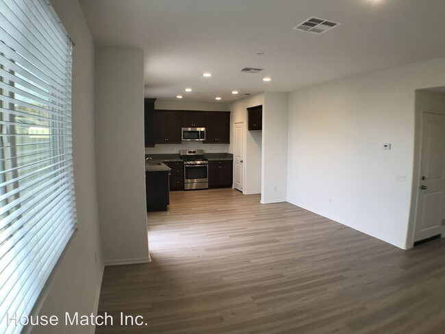 Foto del edificio - 3 br, 3 bath House - 24236 Lilac Lane
