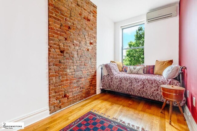 Foto del edificio - 2 bedroom in Brooklyn NY 11201