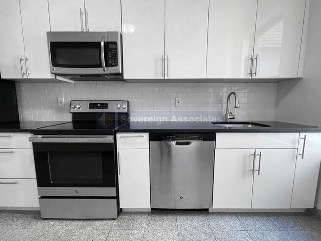 Foto del edificio - 664 W 163rd St