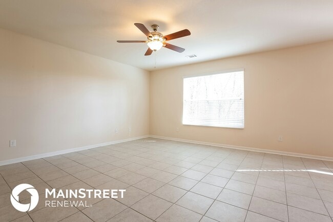 Building Photo - 2507 Queen Bee Dr