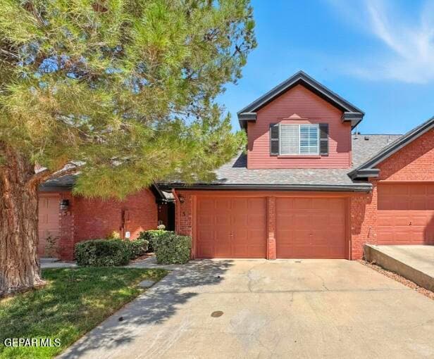 Foto principal - 3 Stratford Hall Cir