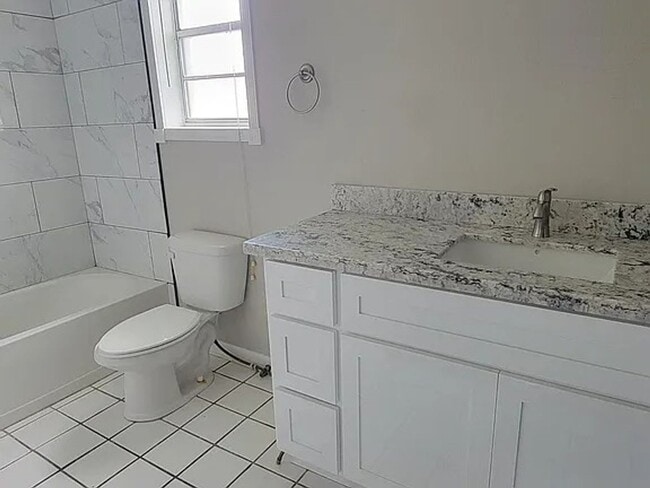 Building Photo - Slidell beautiful home
