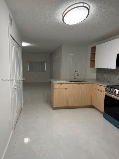 Foto del edificio - 3518 W 80th St