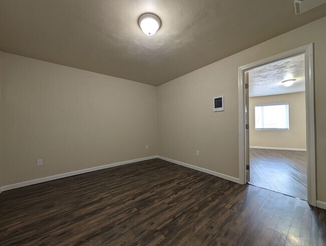 Foto del edificio - 1-Bedroom, 1-Bath Apartment In Downtown Springfield!