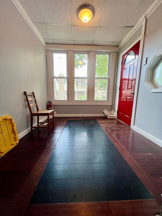 Foto del edificio - Gorgeous 3-Bedroom Townhome in Overbrook F...