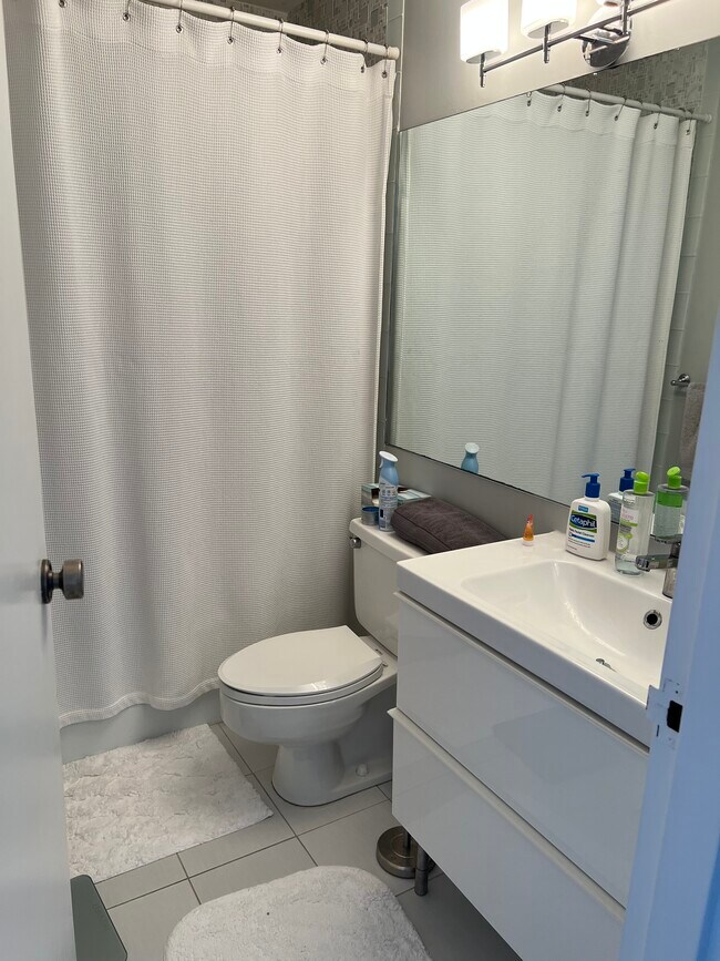 Bathroom #2 - 100 Seaview Ave