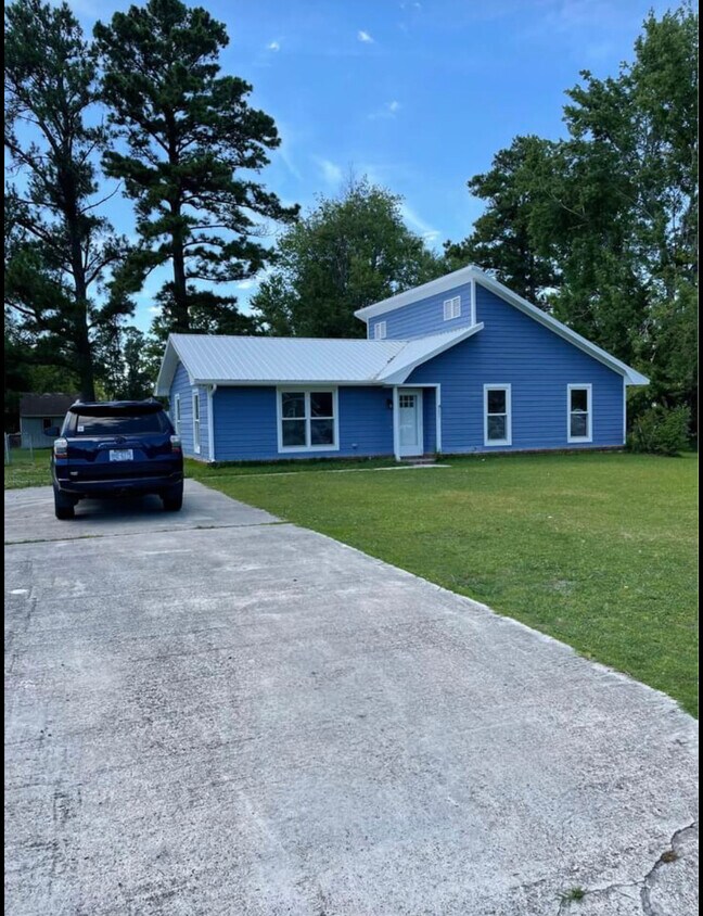 205 Caladan Rd, Castle Hayne, NC 28429 House Rental in Castle Hayne