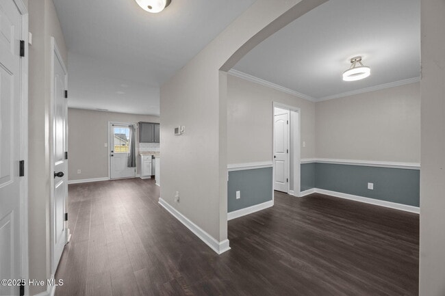 Building Photo - 100 Shallow Ct