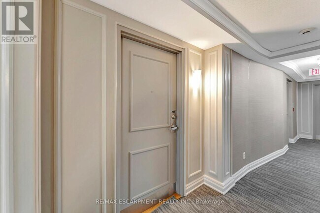 Photo du bâtiment - 1770 Main St W