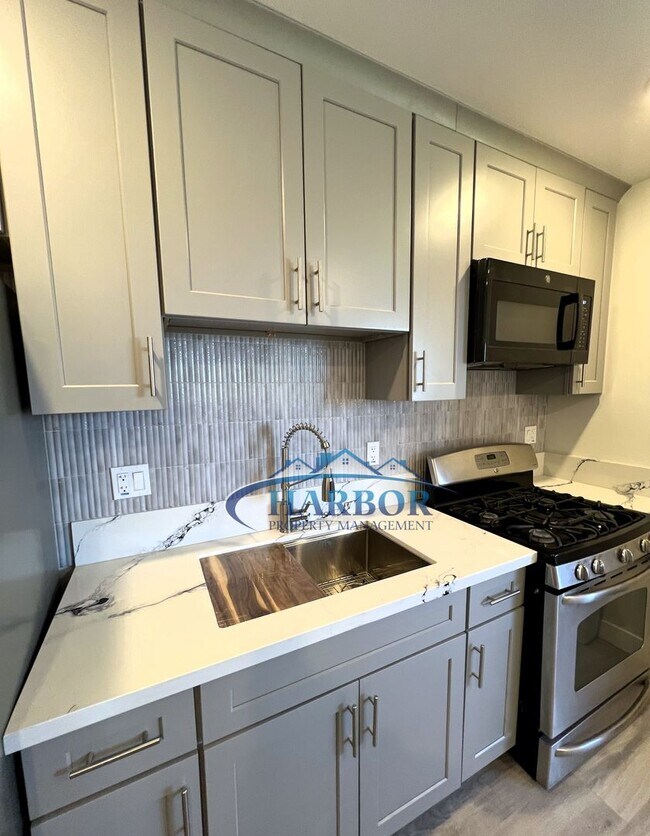 Foto del edificio - Charming 1-Bedroom 1 Bath with Nature Access