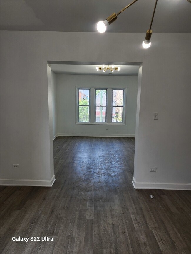 Building Photo - 8909 S Houston Ave