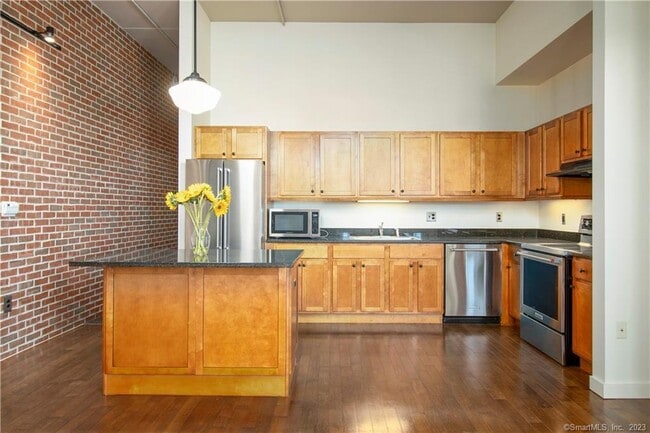 Building Photo - 15 Dinah Rd