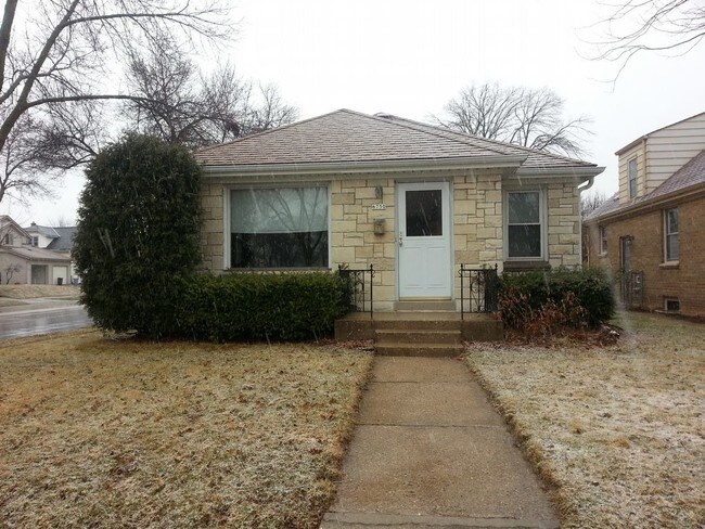 Foto del edificio - 6750 W. Hayes Avenue - 2 Bedroom Home