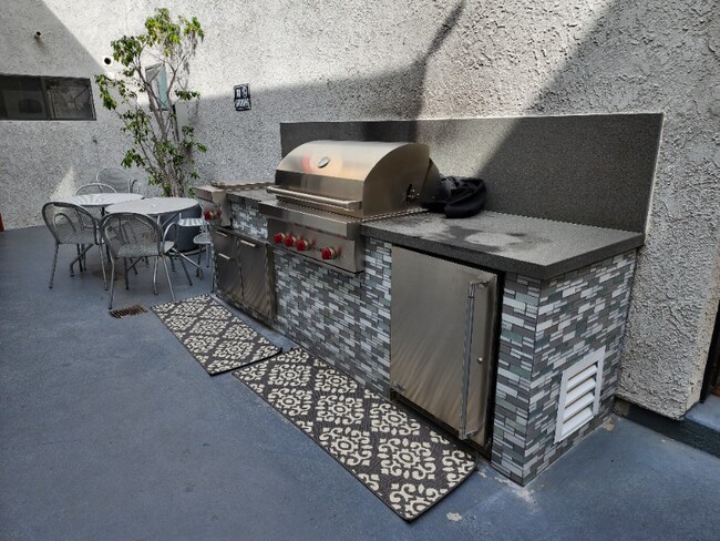 Foto del edificio - 11630 Chenault St