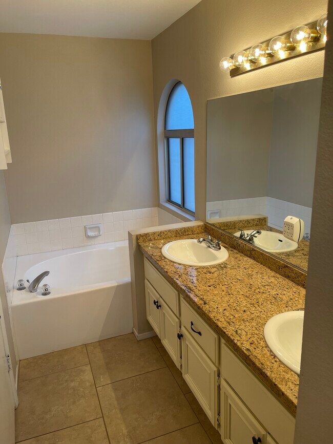 Foto del edificio - 2829 Gentilly Ln