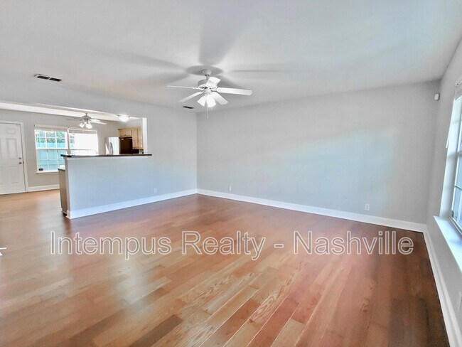 Foto del edificio - 325 Shoshone Pl