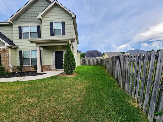 Foto del edificio - Spacious cul-de-sac home in Grovetown