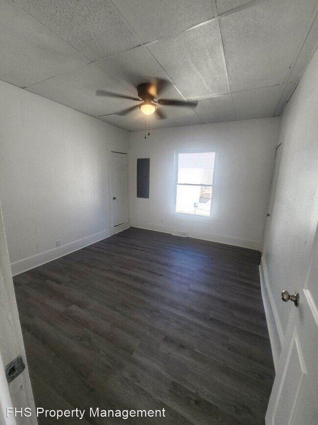 Foto del edificio - 3 br, 1 bath House - 1715 N National