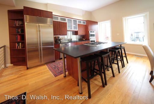 Building Photo - 1415 10th St NW