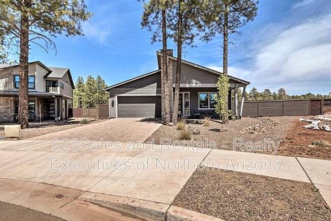 Building Photo - 3500 W Altair Way