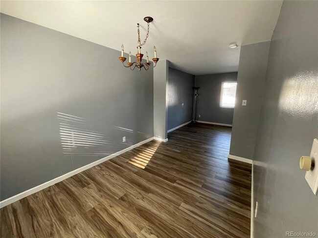 Foto del edificio - 2833 S Depew St