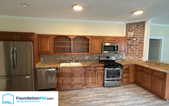 Building Photo - 2494 Princeton Ave