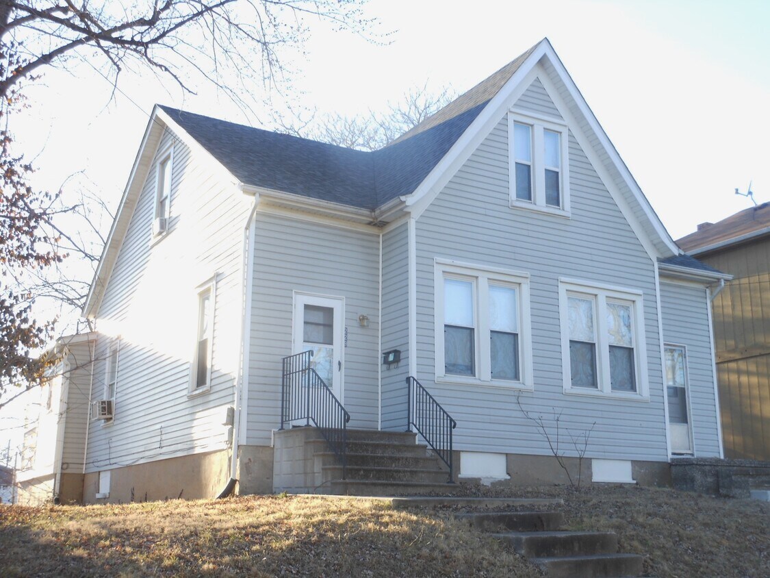 229 S Chestnut St Unit *, Collinsville, IL 62234 Condo for Rent in