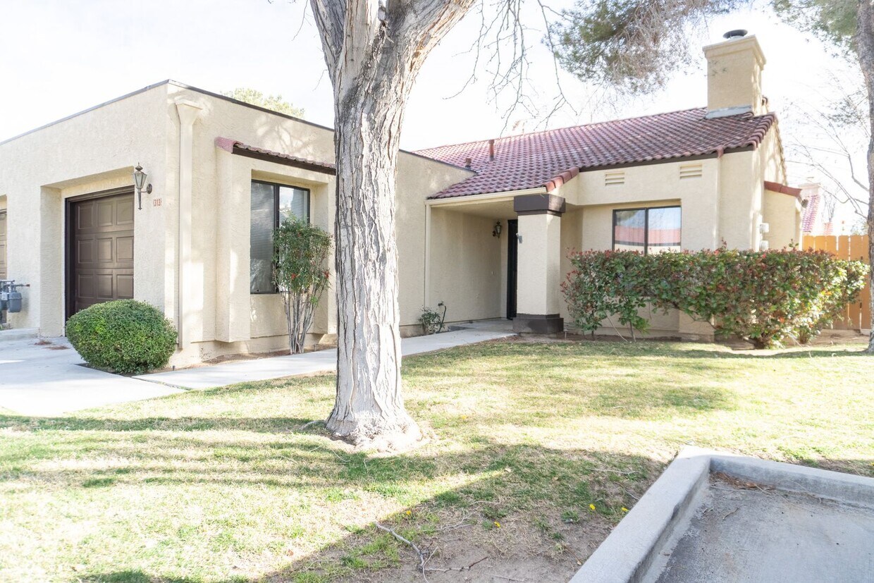 313 N Monterey Dr, Ridgecrest, CA 93555 Condo for Rent in Ridgecrest