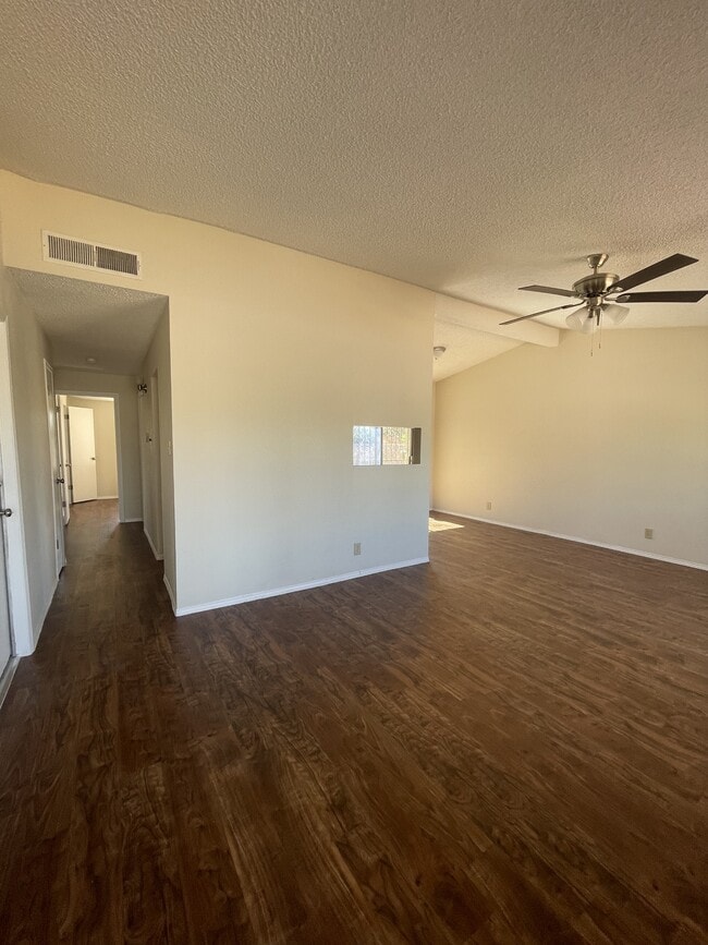 Building Photo - 1540 Raphael Cir